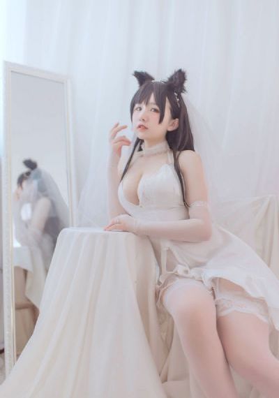 亚洲AV影视中心射_1080P电影完整版
